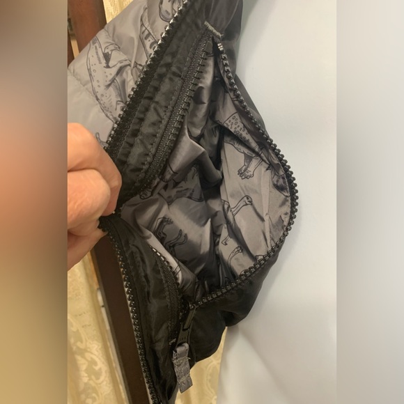 CARTERS HOODED DINOSAUR PUFFER COAT - SZ 12 MONTHS - Picture 4 of 7